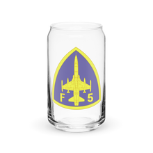 Cargar imagen en el visor de la galería, Vaso con emblema instructor CASA-Northrop F-5B/M "Freedom Fighter"