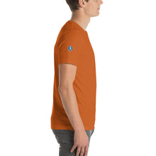Cargar imagen en el visor de la galería, Camiseta con emblema vintage Ejército del Aire, modelo Hispano Aviación HA-200D "Saeta"