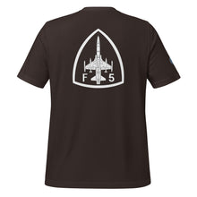 Cargar imagen en el visor de la galería, Camiseta con emblema del Ejército del Aire, modelo CASA-Northrop F-5B/M "Freedom Fighter"