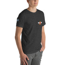 Cargar imagen en el visor de la galería, Camiseta con emblema vintage Ejército del Aire, modelo Hispano Aviación HA-200D "Saeta"