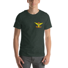 Cargar imagen en el visor de la galería, Camiseta con emblema de Aviación Civil, modelo Airbus A320-214 Classic Engine Option