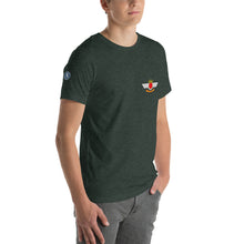 Cargar imagen en el visor de la galería, Camiseta con emblema vintage Ejército del Aire, modelo Hispano Aviación HA-200D "Saeta"