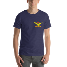 Cargar imagen en el visor de la galería, Camiseta con emblema de Aviación Civil, modelo Airbus A320-214 Classic Engine Option
