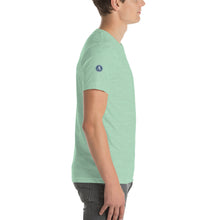 Cargar imagen en el visor de la galería, Camiseta con emblema vintage Ejército del Aire, modelo Hispano Aviación HA-200D "Saeta"