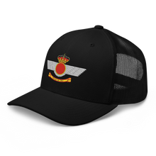 Cargar imagen en el visor de la galería, Gorra trucker bordada con emblema actual Ejército del Aire Español
