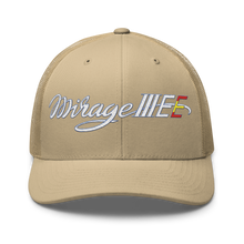 Cargar imagen en el visor de la galería, Gorra trucker bordada con firma Mirage III EE
