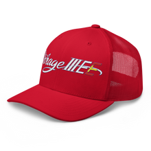 Cargar imagen en el visor de la galería, Gorra trucker bordada con firma Mirage III EE
