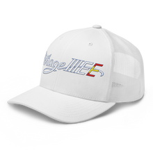 Cargar imagen en el visor de la galería, Gorra trucker bordada con firma Mirage III EE
